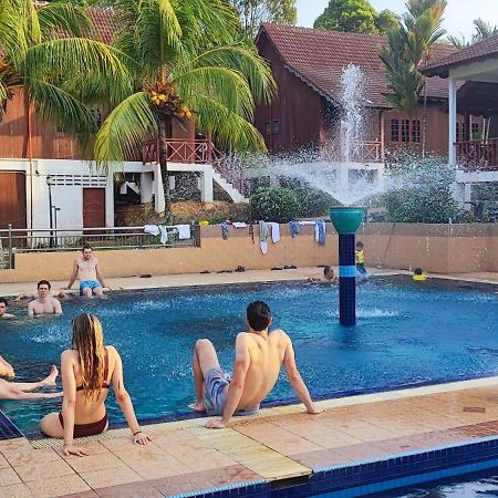 Tekoma Resort Taman Negara Куала-Тахан Экстерьер фото