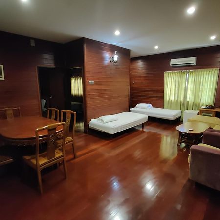 Tekoma Resort Taman Negara Куала-Тахан Экстерьер фото
