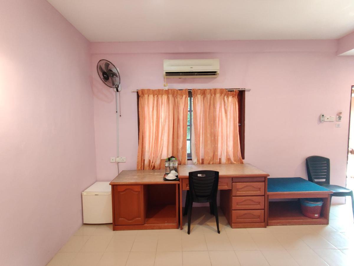 Tekoma Resort Taman Negara Куала-Тахан Экстерьер фото